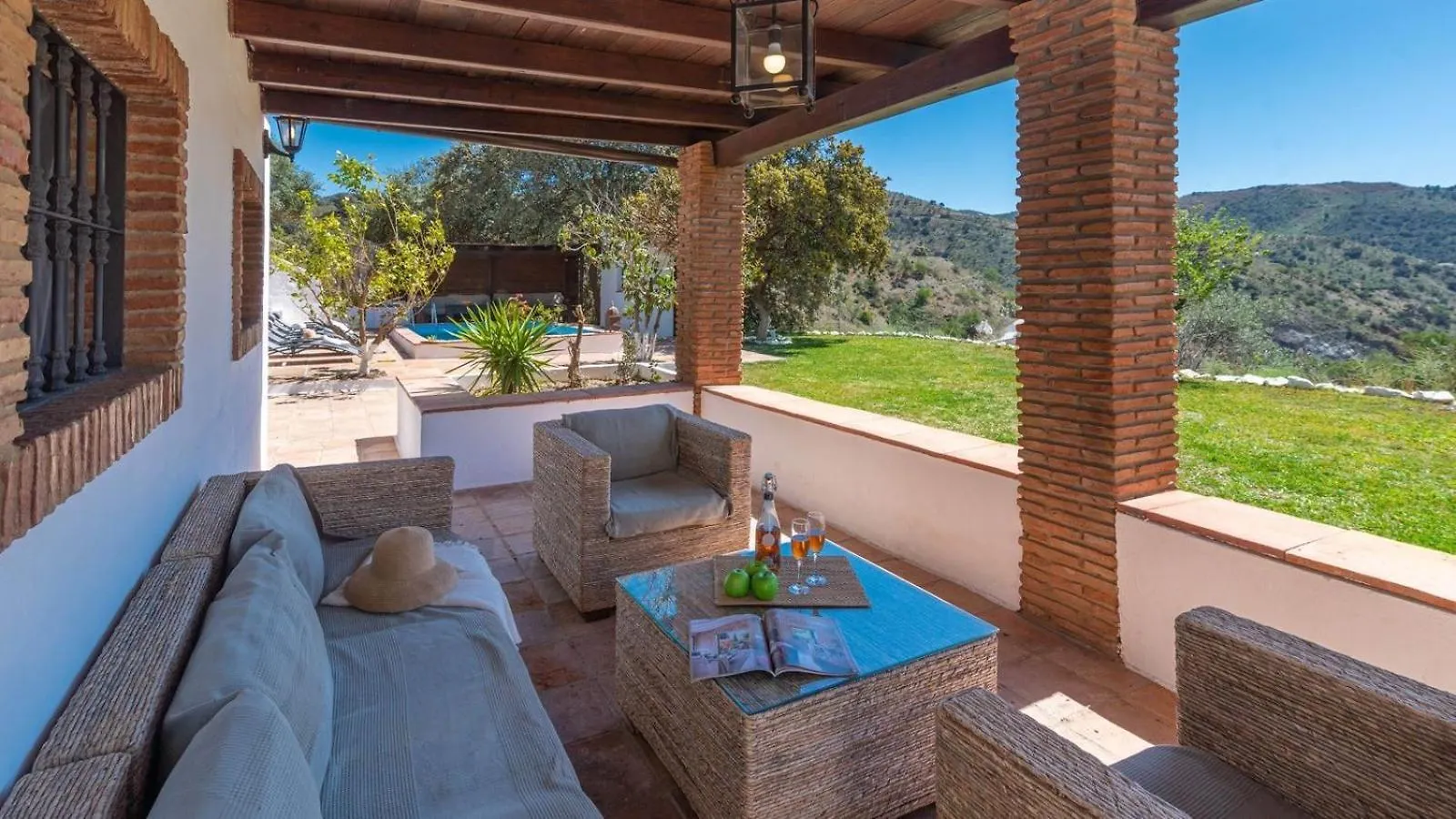 Villa La Vina Del Pajaro Casabermeja By Ruralidays Ferienhaus